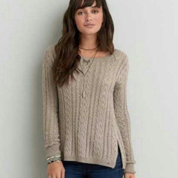 American Eagle Outfitters Sweaters - American Eagle Cable Knit Size Zip Sweater M